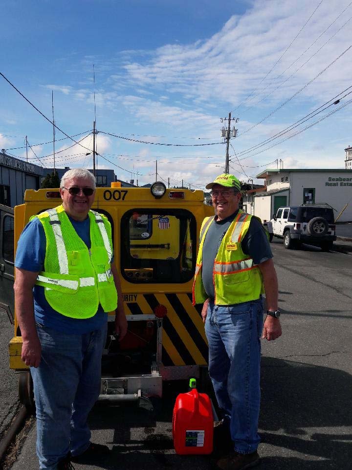 Dan Page and Bob Hastings during the Coos Bay Rail Line excursion
